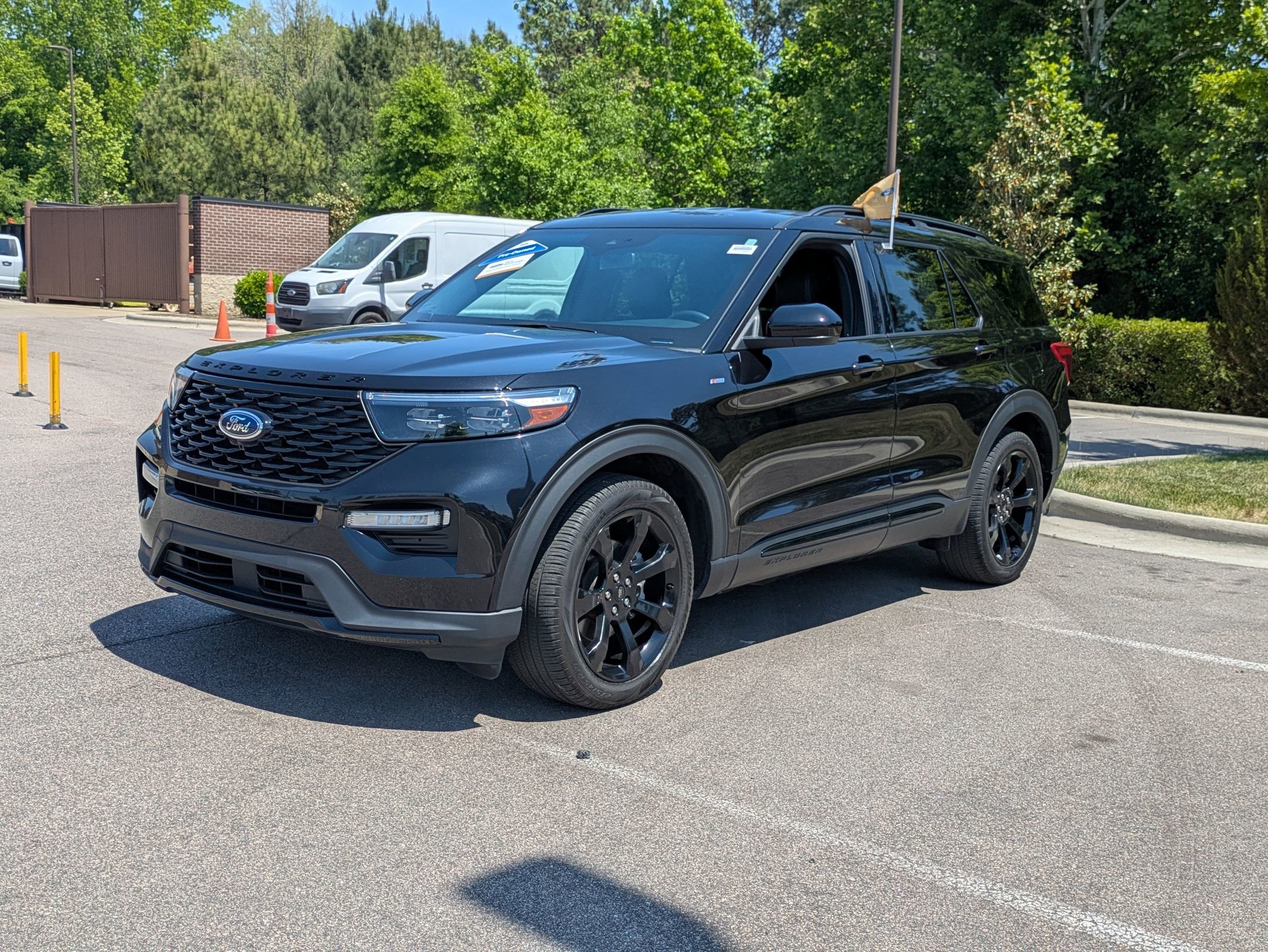 Certified 2024 Ford Explorer ST-Line w/ Class IV Trailer Tow Package RWD image 7