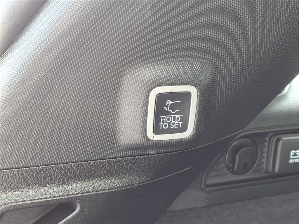 Used 2023 Jeep Grand Cherokee Summit w/ Advanced Protech Group IV image 14