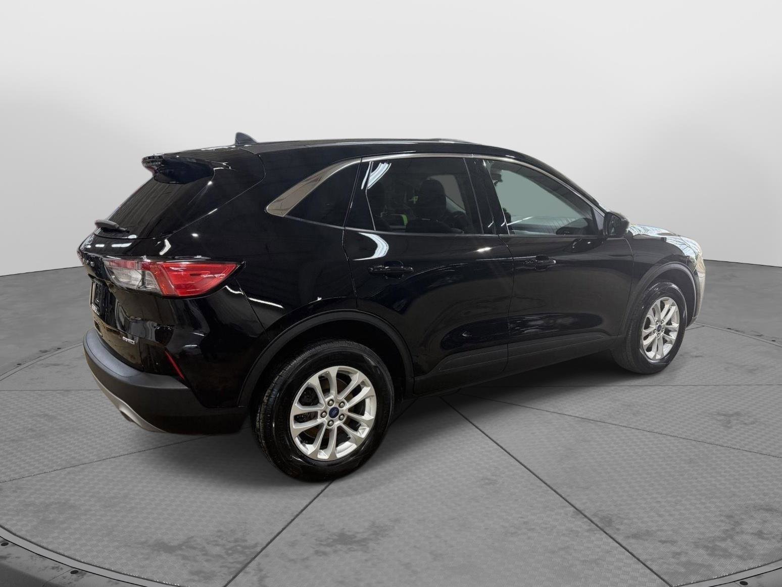 Used 2022 Ford Escape SE AWD/4WD image 9
