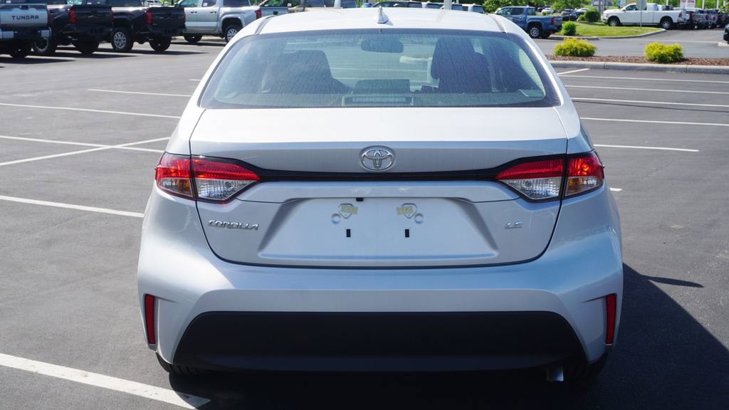 New 2026 Toyota Corolla LE FWD image 5