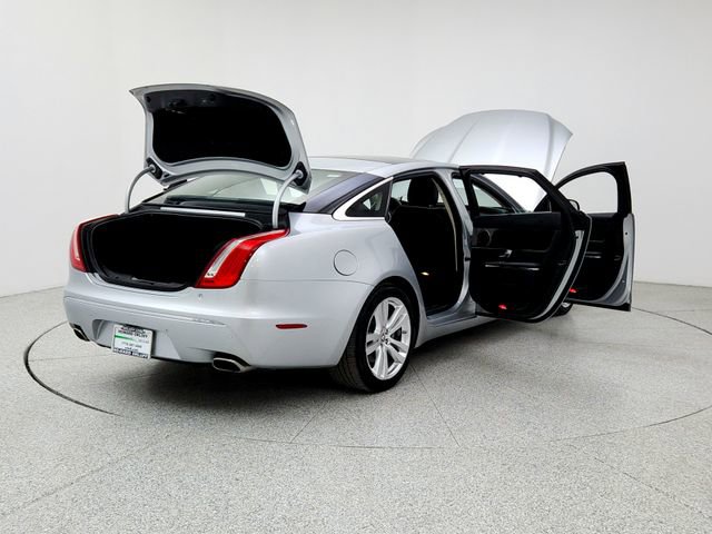 Used 2012 Jaguar XJ L image 11