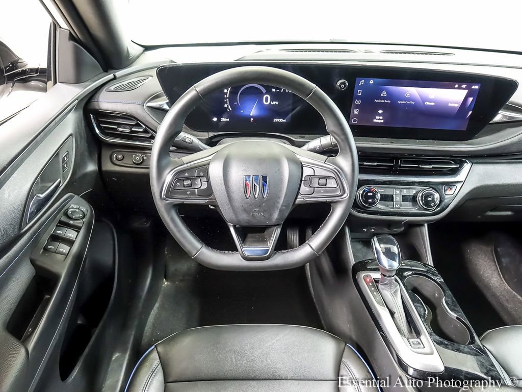 Used 2025 Buick Envista Sport Touring image 12