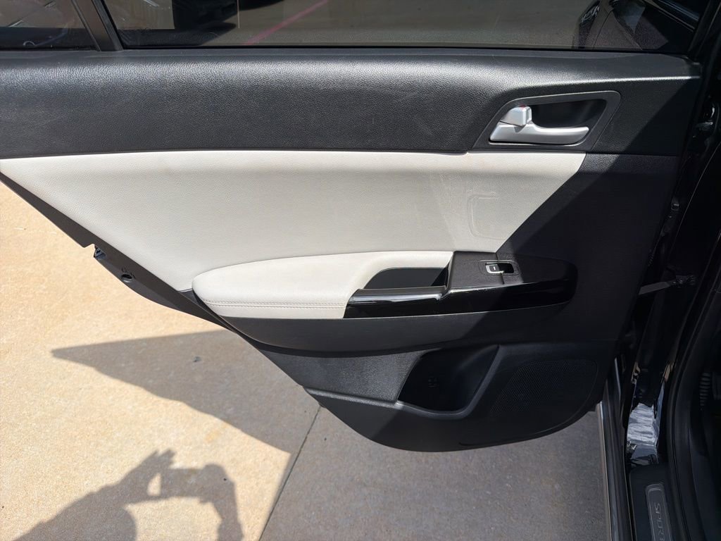 Used 2018 Kia Sportage EX w/ EX Sport Appearance Package FWD image 15
