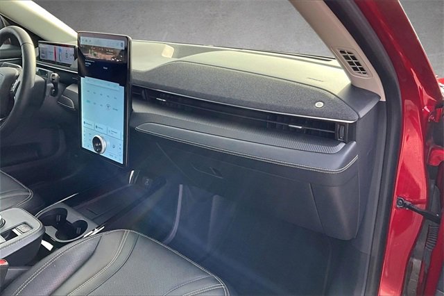 Used 2022 Ford Mustang Mach-E Premium image 14