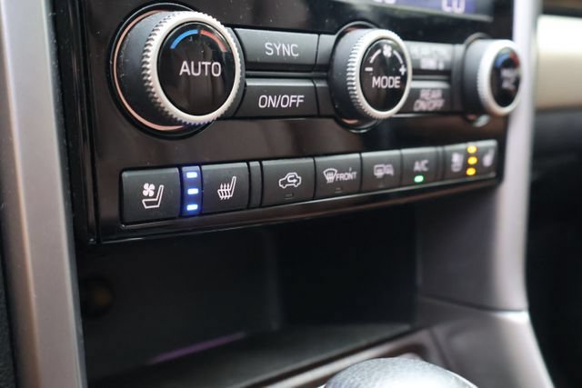 Used 2019 Subaru Ascent Touring AWD/4WD image 19