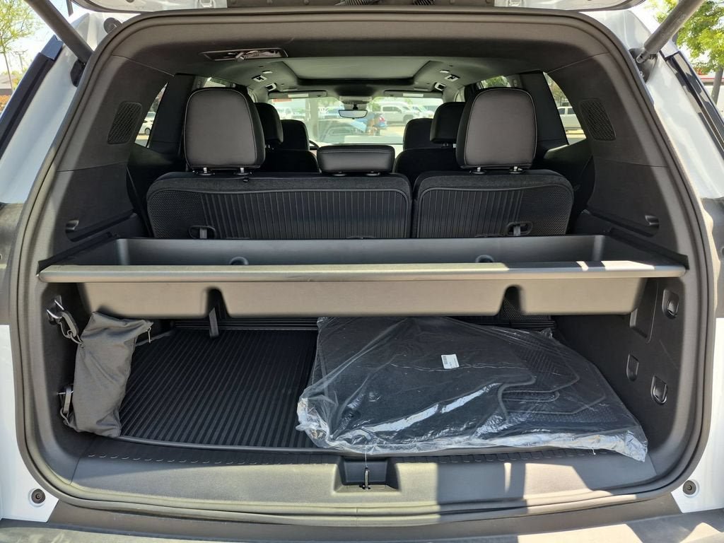 New 2026 GMC Acadia Elevation w/ Elevation Premium Package AWD/4WD image 29