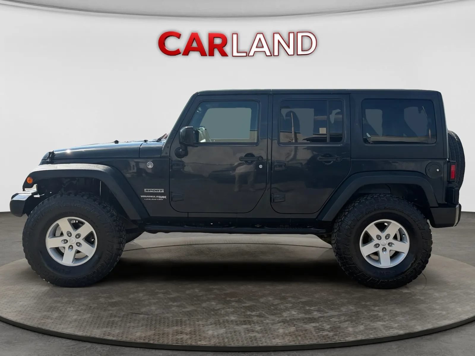 Used 2018 Jeep Wrangler Unlimited Sport S AWD/4WD image 2