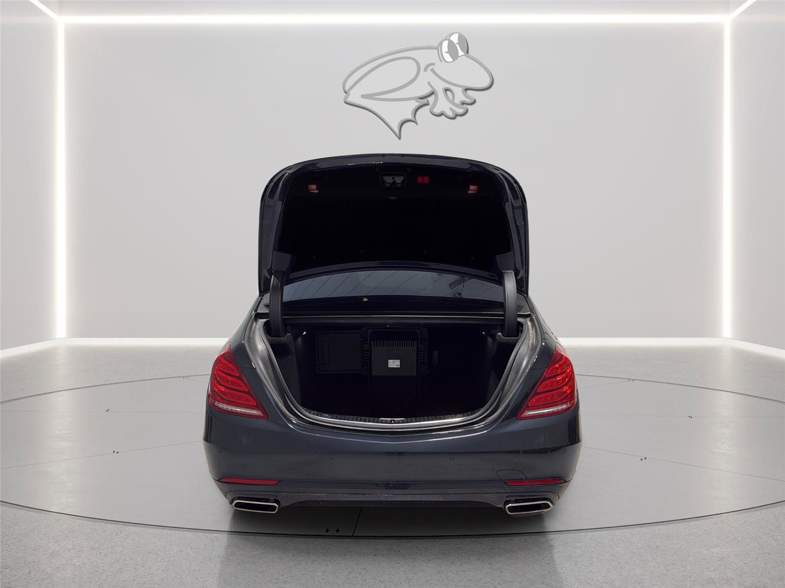 Used 2015 Mercedes-Benz S 550 4MATIC Sedan image 9