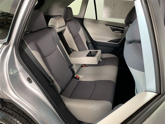 Used 2020 Toyota RAV4 XLE w/ All Weather Liner Package image 34