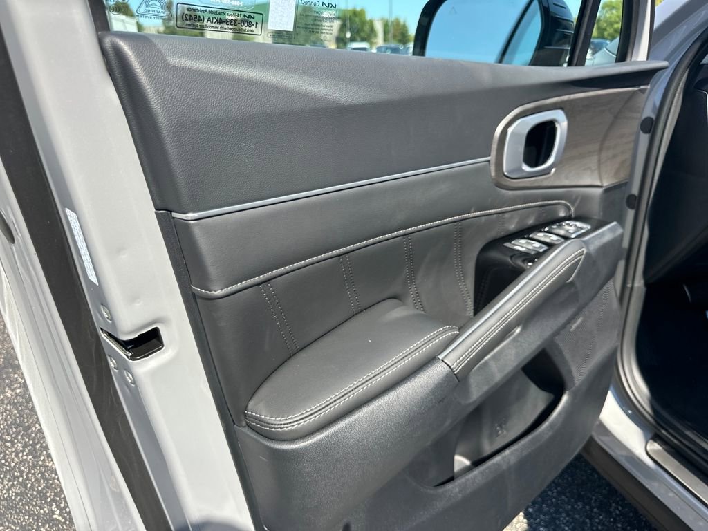 New 2026 Kia Sorento SX image 10