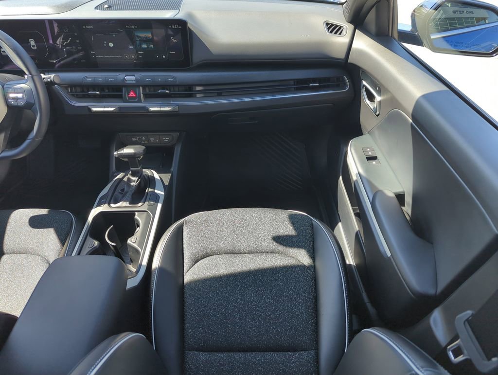 Used 2025 Kia K4 GT-Line w/ GT-Line Sunroof Package FWD image 16