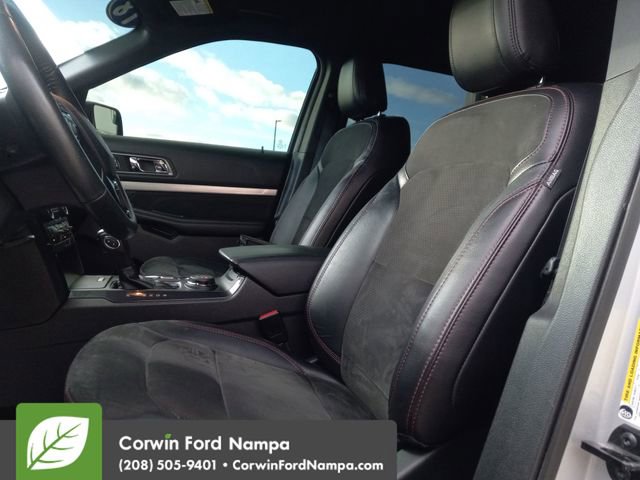 Used 2018 Ford Explorer XLT w/ Equipment Group 202A image 24