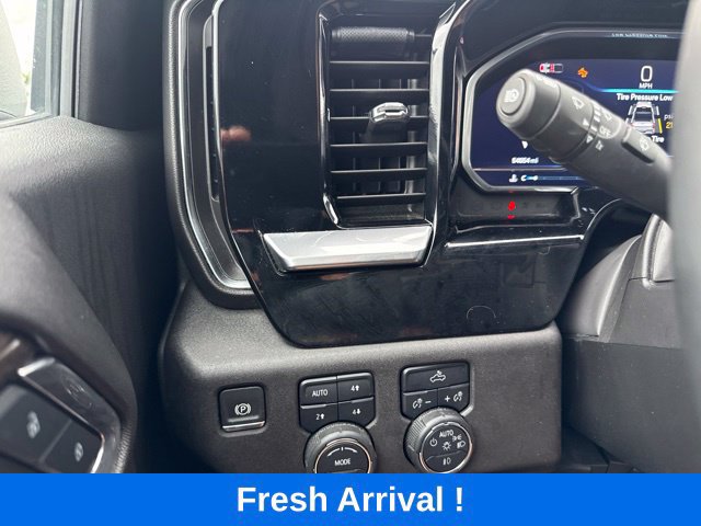 Used 2024 Chevrolet Silverado 1500 RST w/ Convenience Package II AWD/4WD image 8