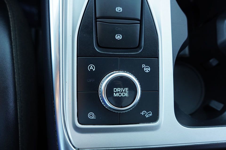 Certified 2022 Ford Explorer Platinum w/ Equipment Group 601A image 34