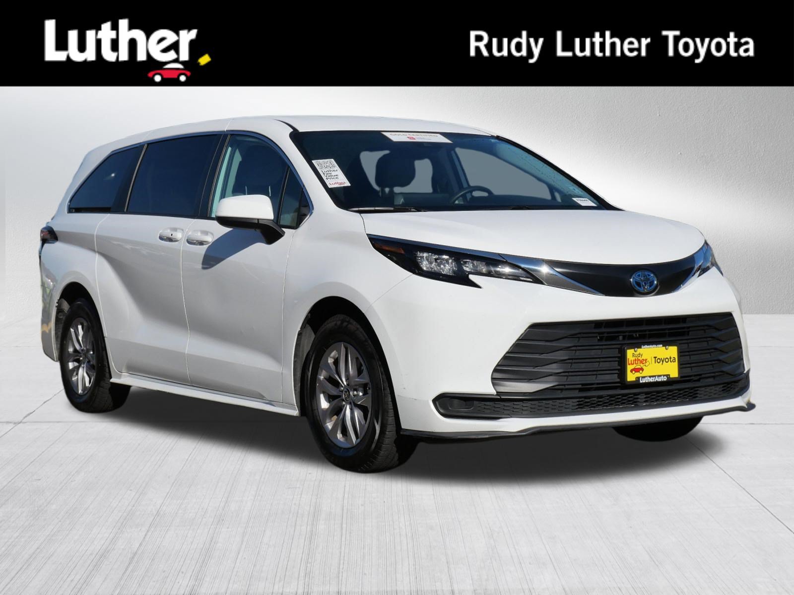 Certified 2024 Toyota Sienna LE