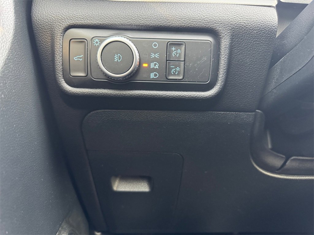 Used 2022 Ford Explorer XLT w/ Equipment Group 202A image 23