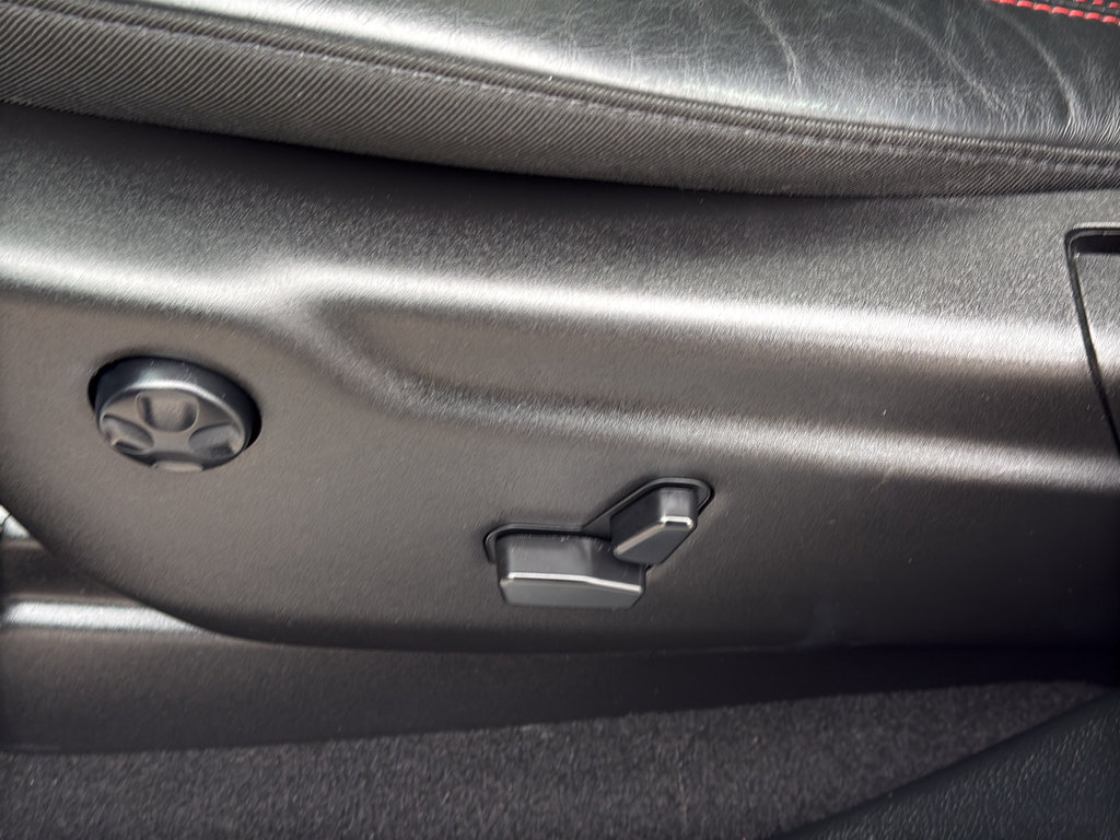 Used 2024 Dodge Durango GT image 16