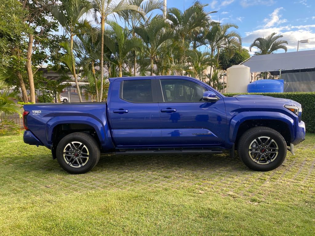 Used 2024 Toyota Tacoma TRD Sport RWD image 9