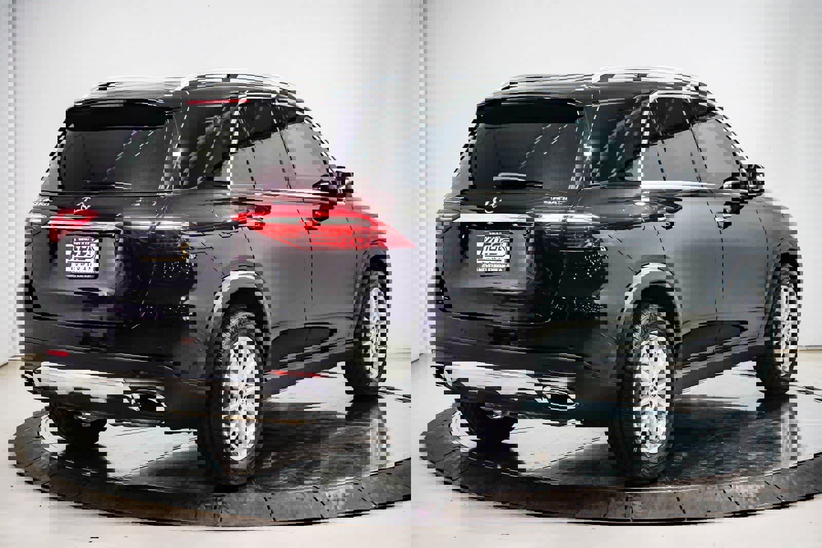 Used 2026 Mercedes-Benz GLE 450e 4MATIC image 4