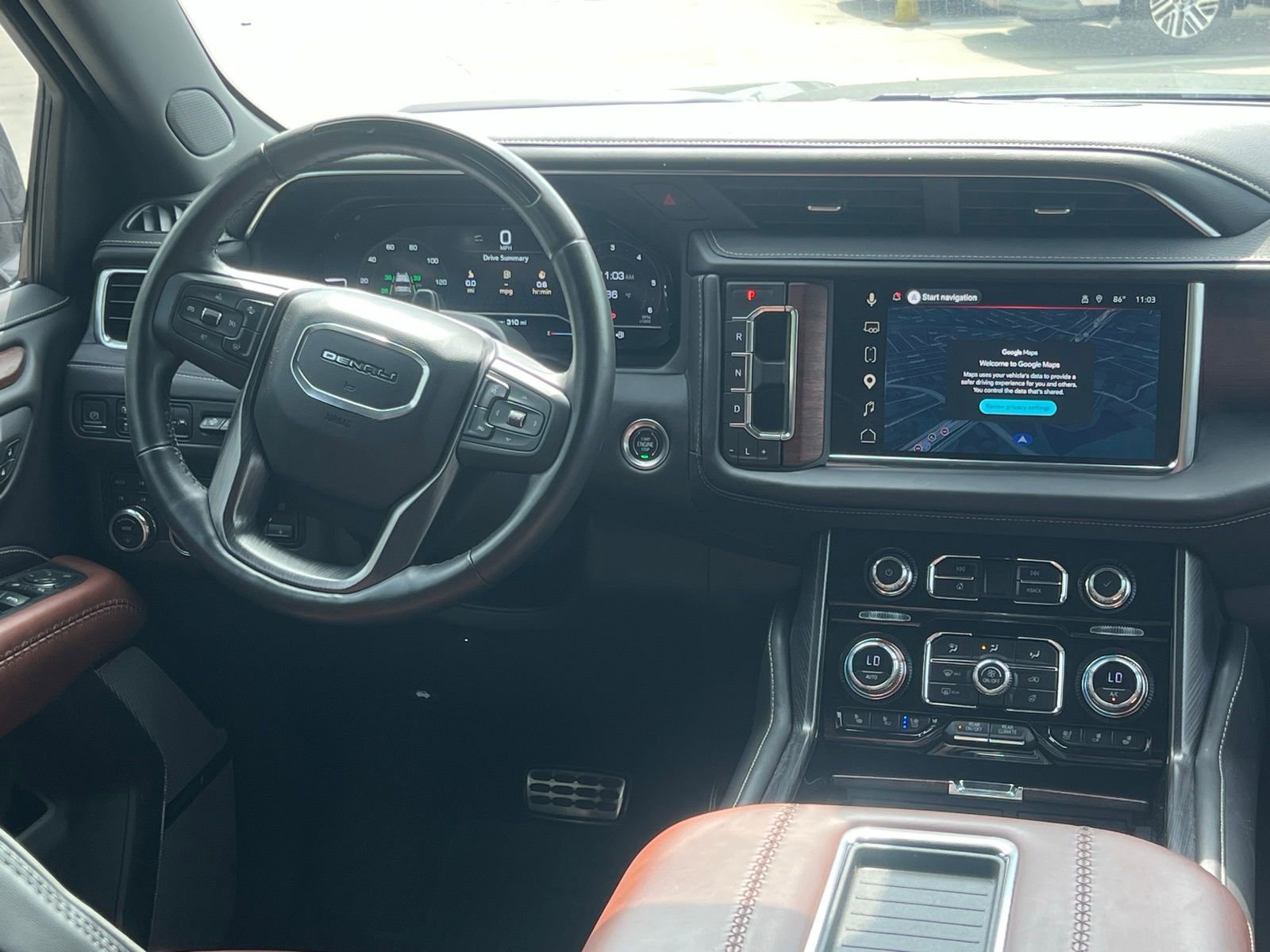 Used 2023 GMC Yukon Denali Ultimate AWD/4WD image 23