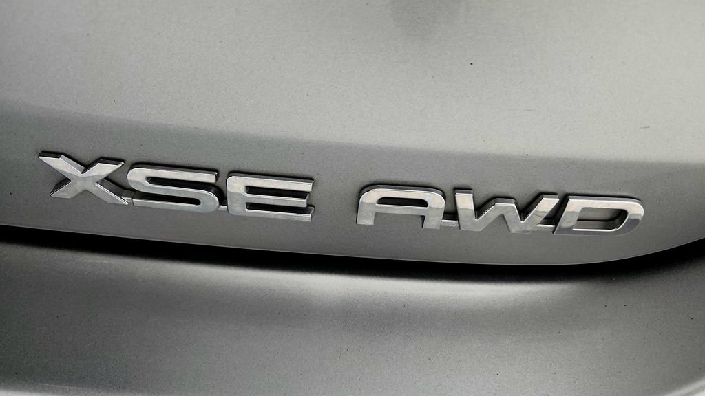 Used 2023 Toyota Highlander XSE AWD/4WD image 14