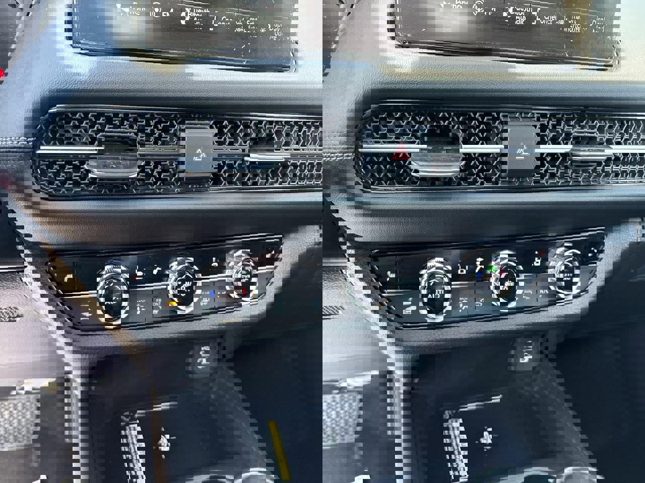 Used 2024 Honda HR-V EX-L image 31