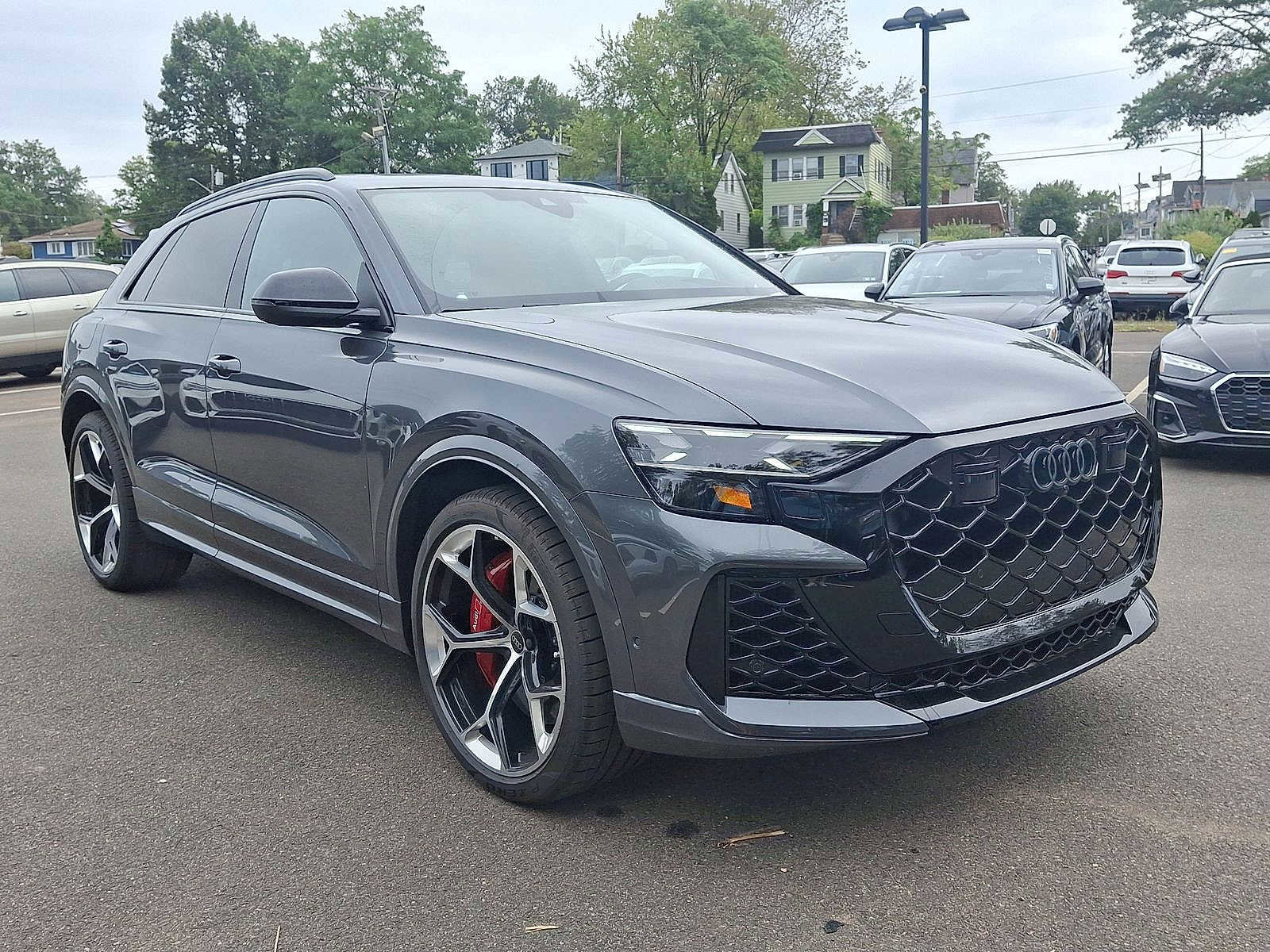 New 2025 Audi RS Q8 performance image 10