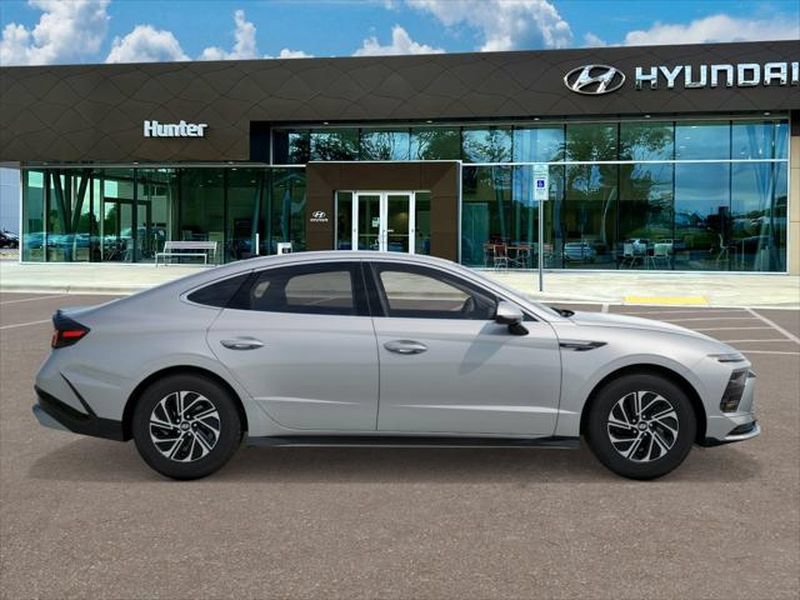 New 2026 Hyundai Sonata Blue FWD image 7