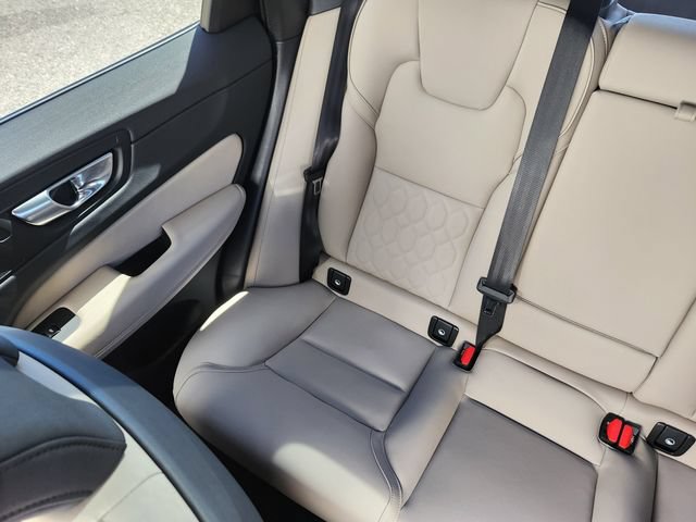 New 2026 Volvo XC60 T8 Plus w/ Climate Package AWD/4WD image 13