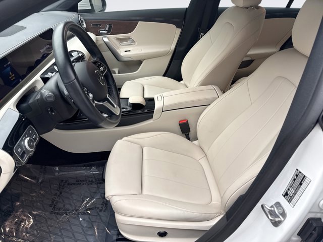 Used 2023 Mercedes-Benz CLA 250 4MATIC image 11