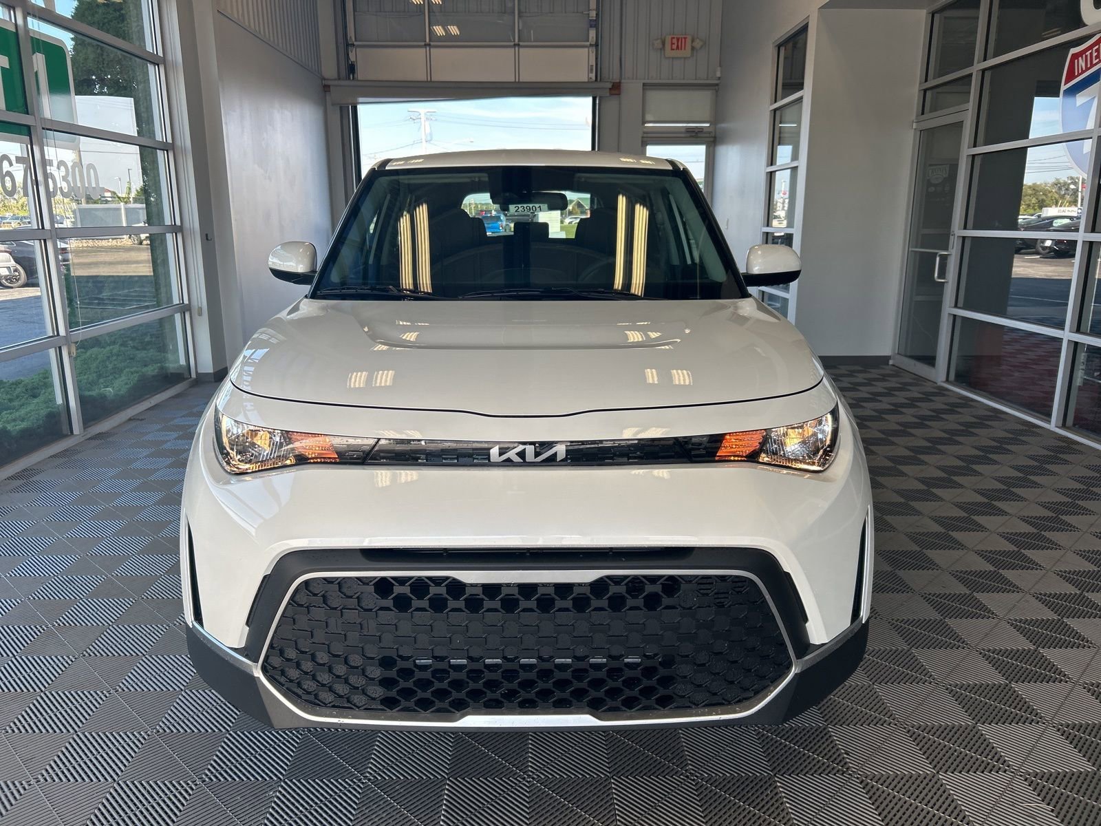 New 2025 Kia Soul LX image 2