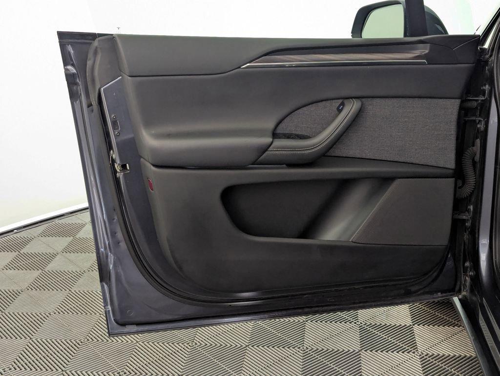 Used 2023 Tesla Model X image 48