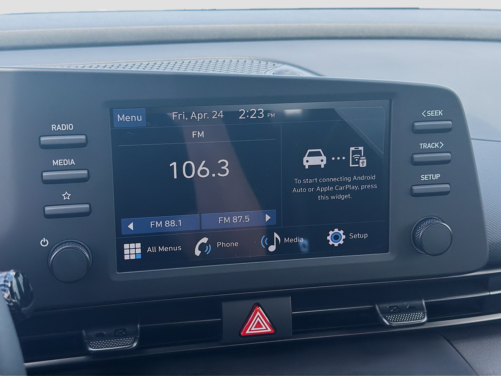New 2026 Hyundai Elantra Sport FWD image 10