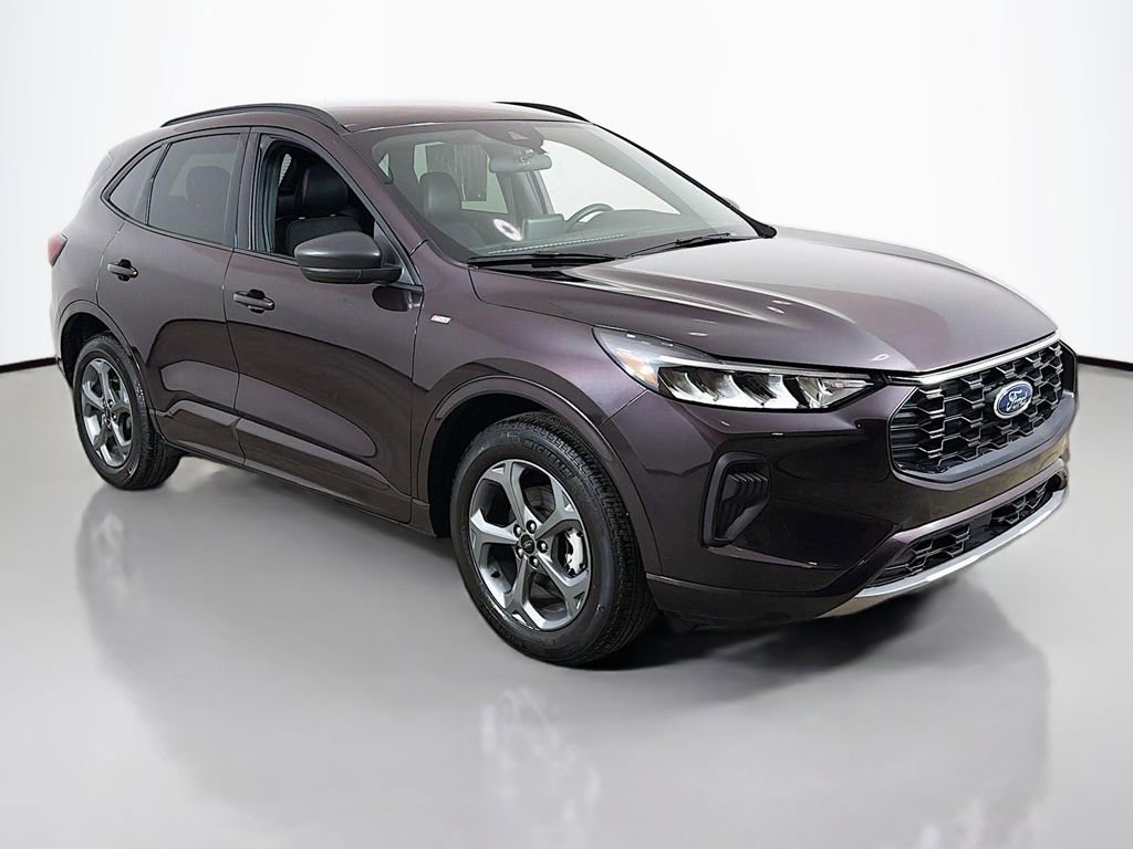 Certified 2023 Ford Escape ST-Line image 2