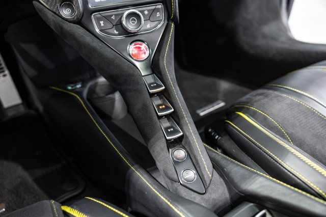 Used 2022 McLaren 720S Performance RWD image 43