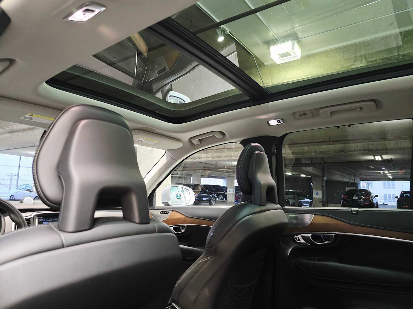 Used 2017 Volvo XC90 T6 Inscription w/ Vision Package image 24