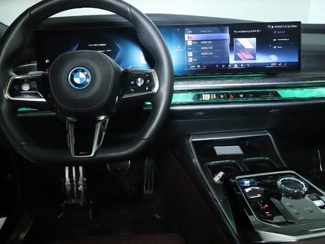 Certified 2023 BMW i7 xDrive60 image 31