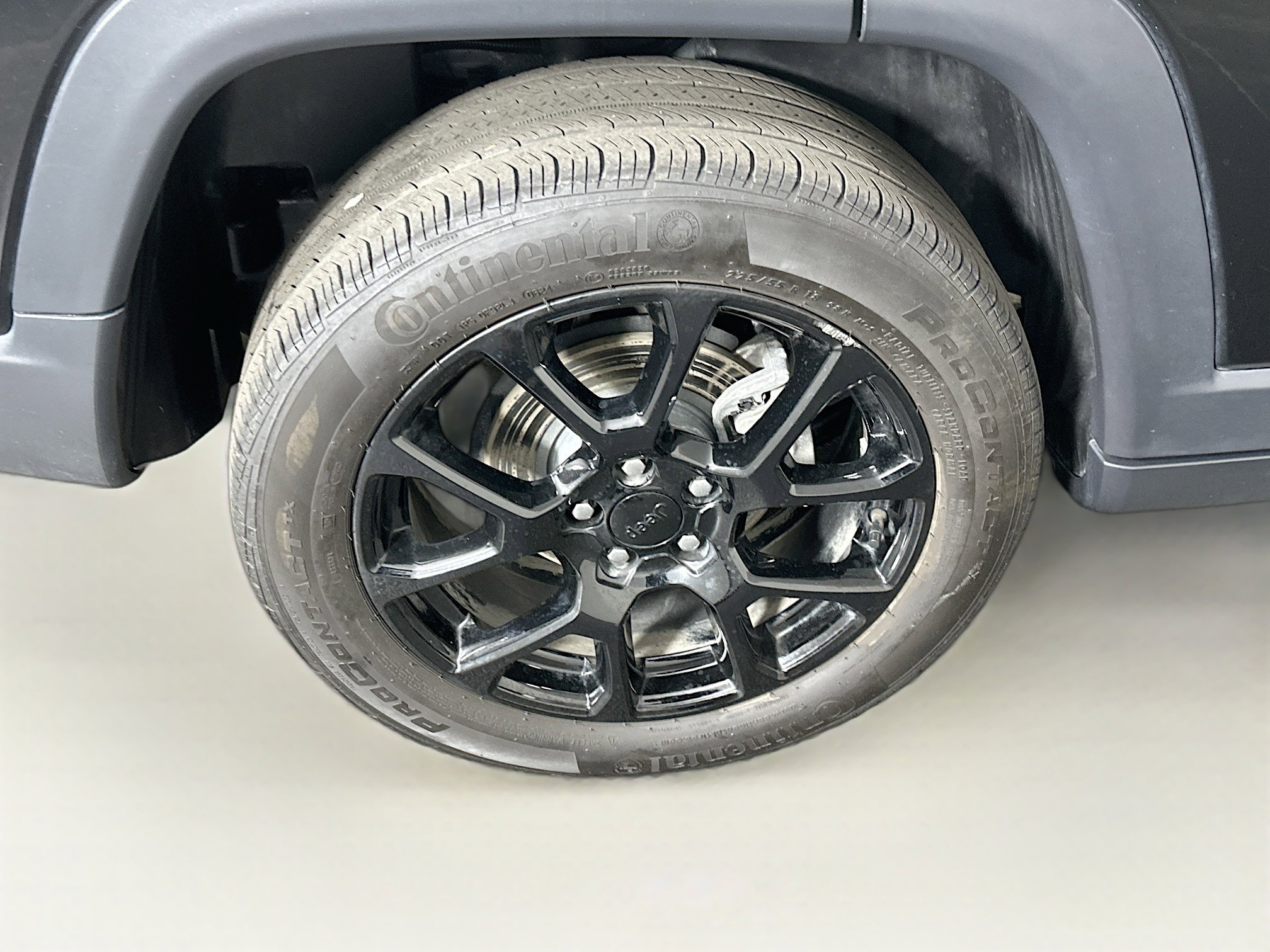 Used 2024 Jeep Compass Latitude w/ Convenience Group AWD/4WD image 11