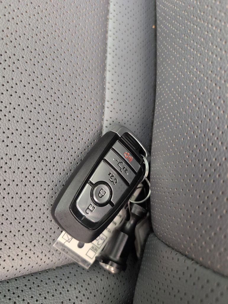 Certified 2024 Ford F150 Lightning Lariat image 45