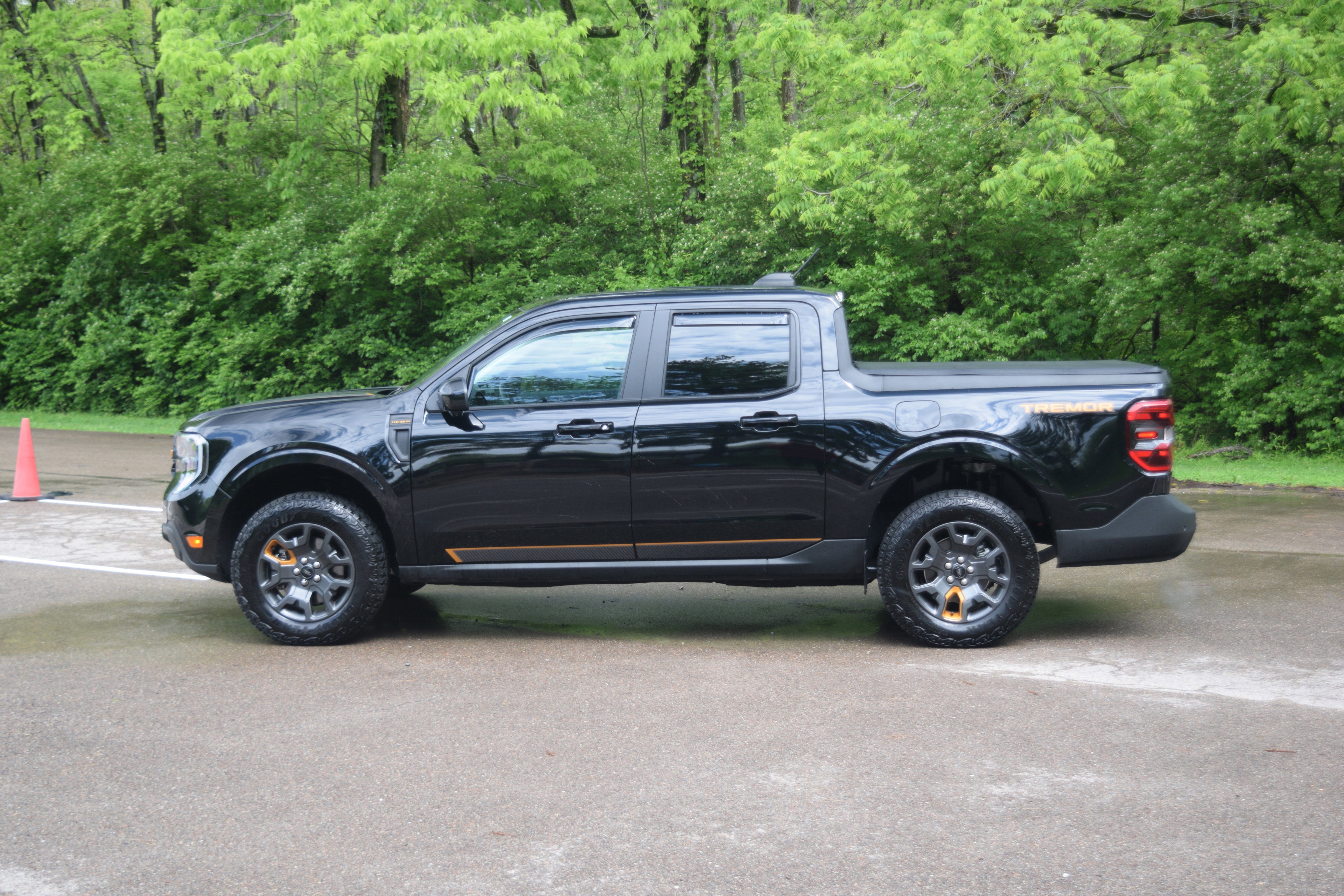 Used 2025 Ford Maverick Tremor AWD/4WD image 23