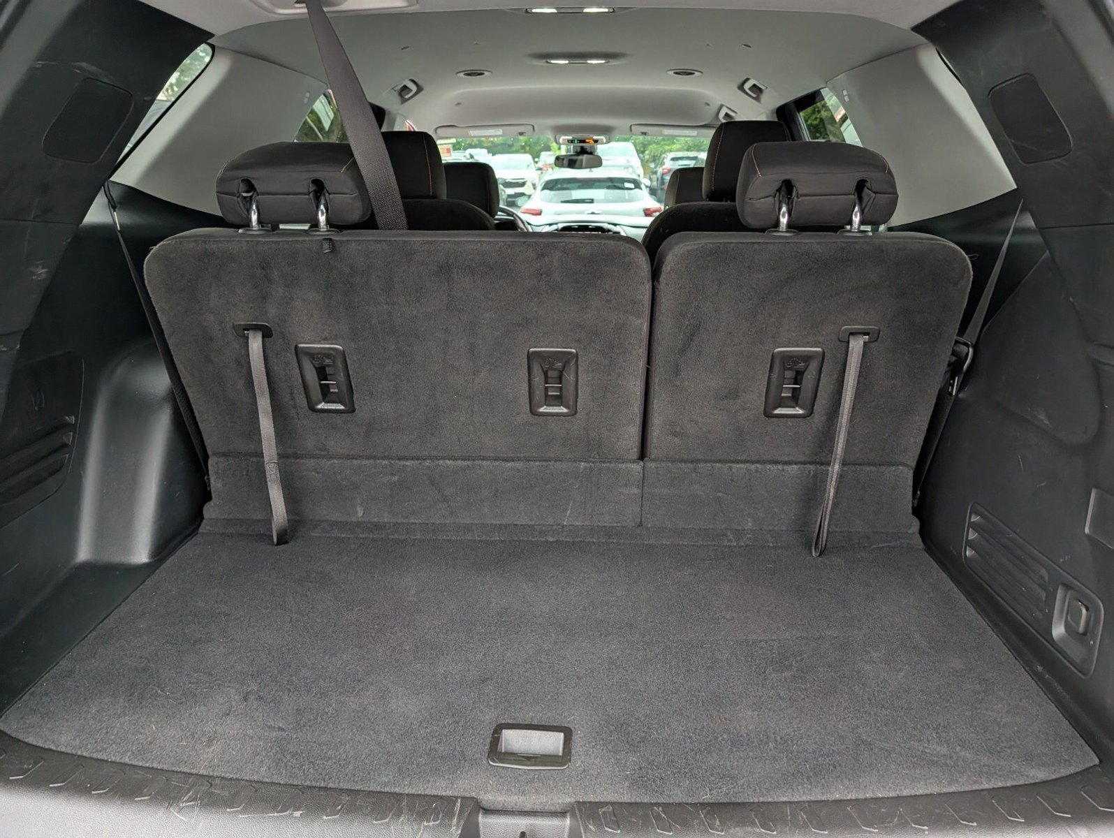 Used 2020 Chevrolet Traverse LT w/ Driver Confidence II Package AWD/4WD image 25