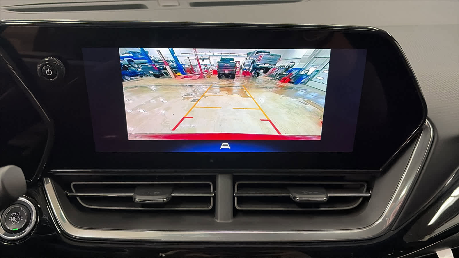 Certified 2024 Chevrolet Trax RS w/ Sunroof Package image 15