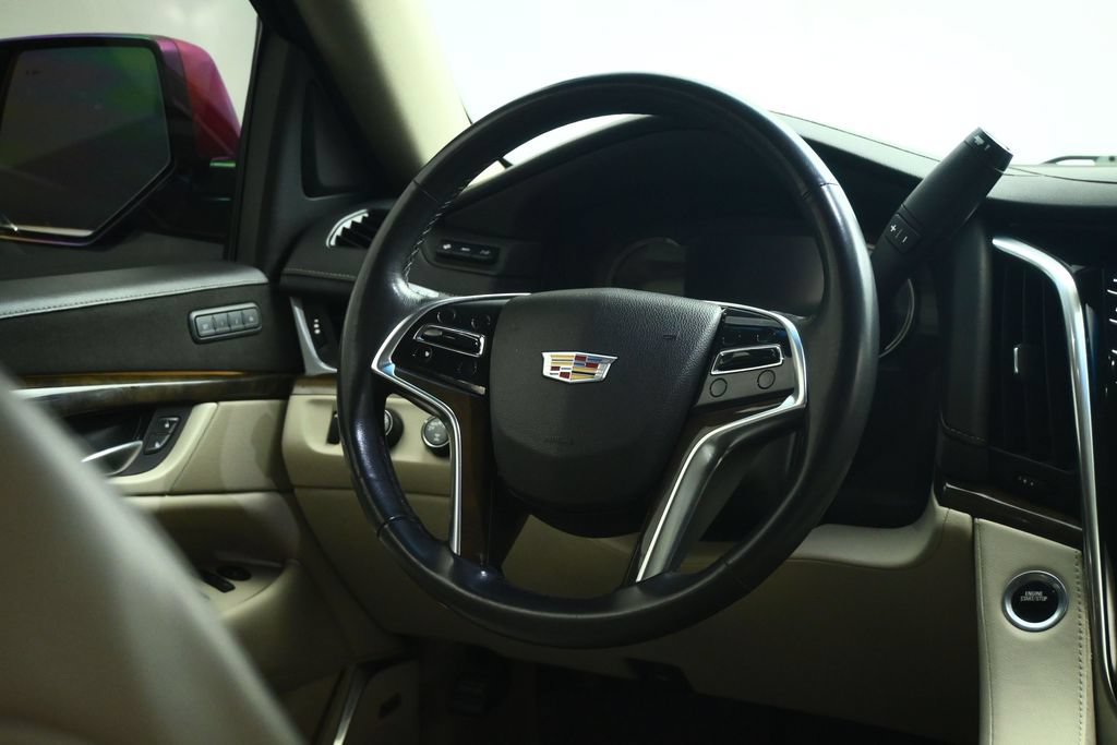 Used 2019 Cadillac Escalade Luxury w/ LPO, Radiant Package AWD/4WD image 39