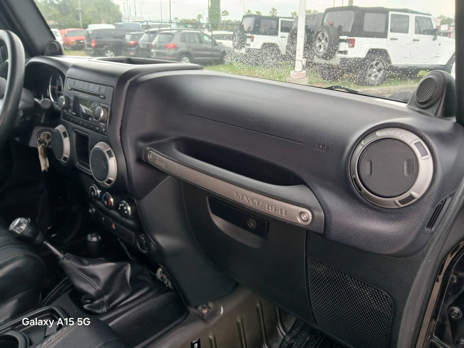 Used 2012 Jeep Wrangler Unlimited Sport AWD/4WD image 16