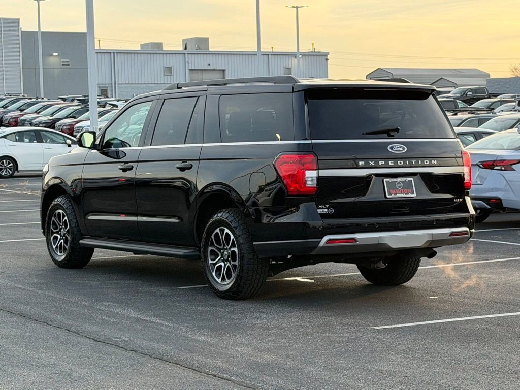 Used 2024 Ford Expedition Max XLT image 7