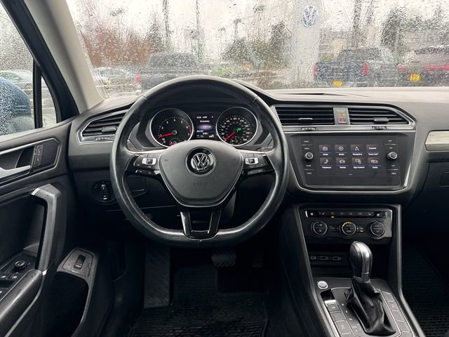 Used 2018 Volkswagen Tiguan SEL image 17