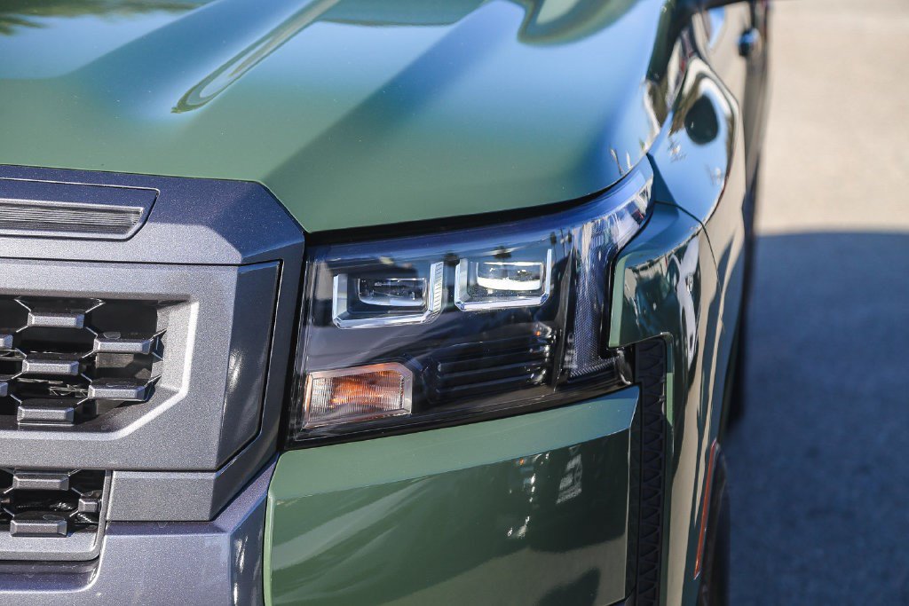 New 2026 Nissan Frontier SV w/ Tow Package RWD image 4