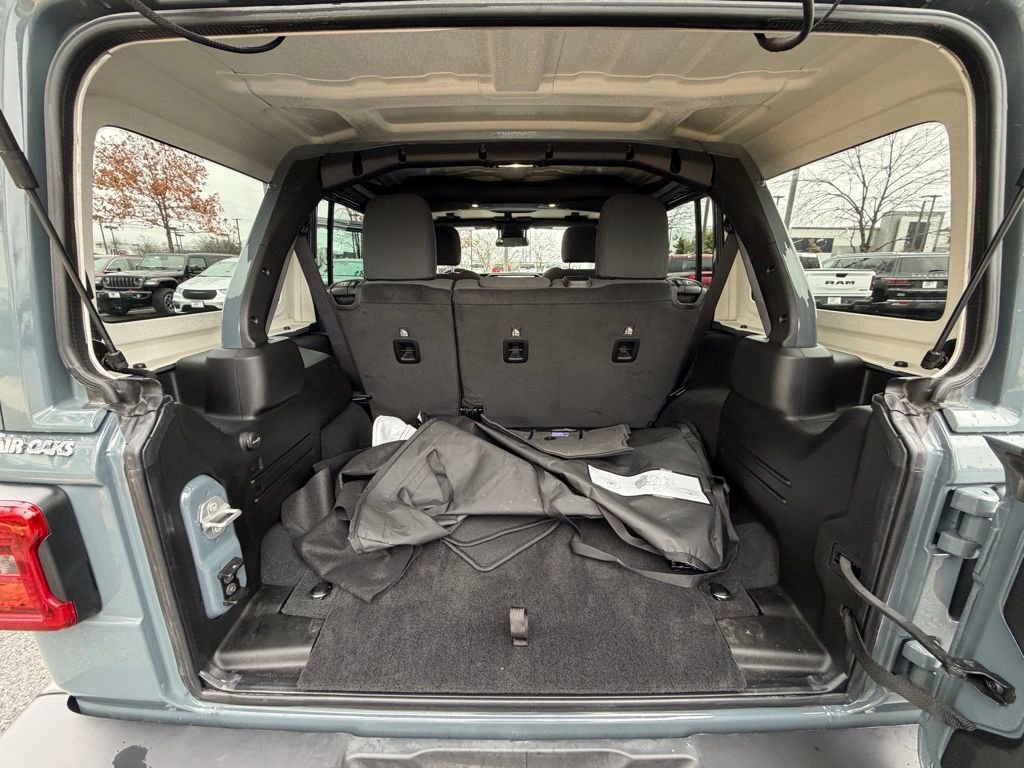 Certified 2024 Jeep Wrangler Sahara w/ Safety Group image 32