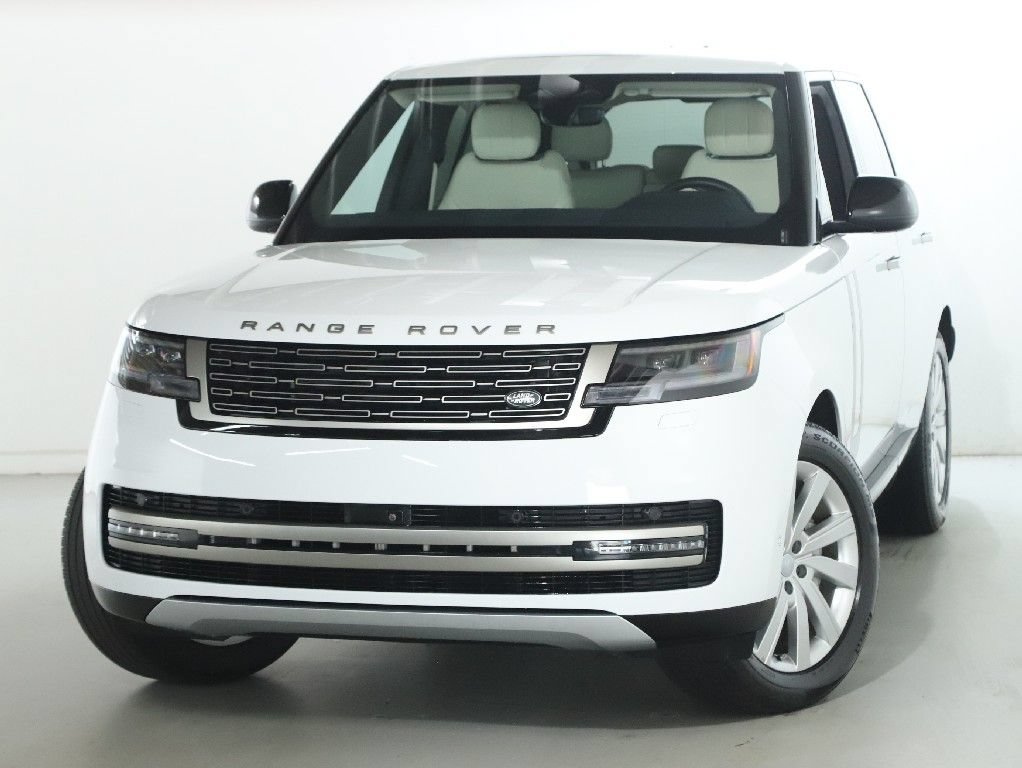 Used 2025 Land Rover Range Rover SE AWD/4WD image 3