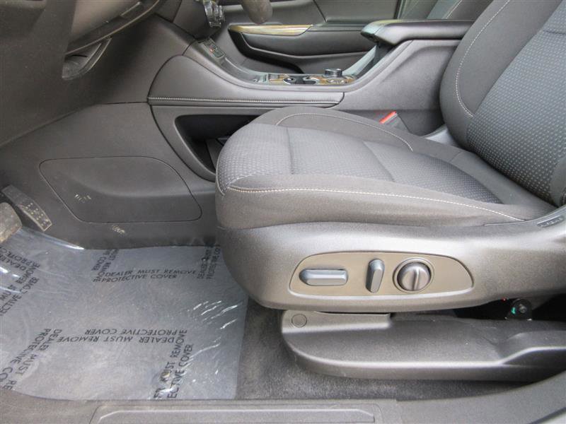 Used 2022 GMC Acadia SLE w/ Driver Convenience Package image 22